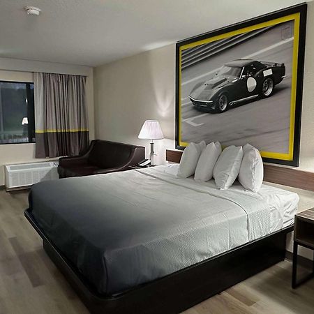 Super 8 By Wyndham Kannapolis Exterior foto