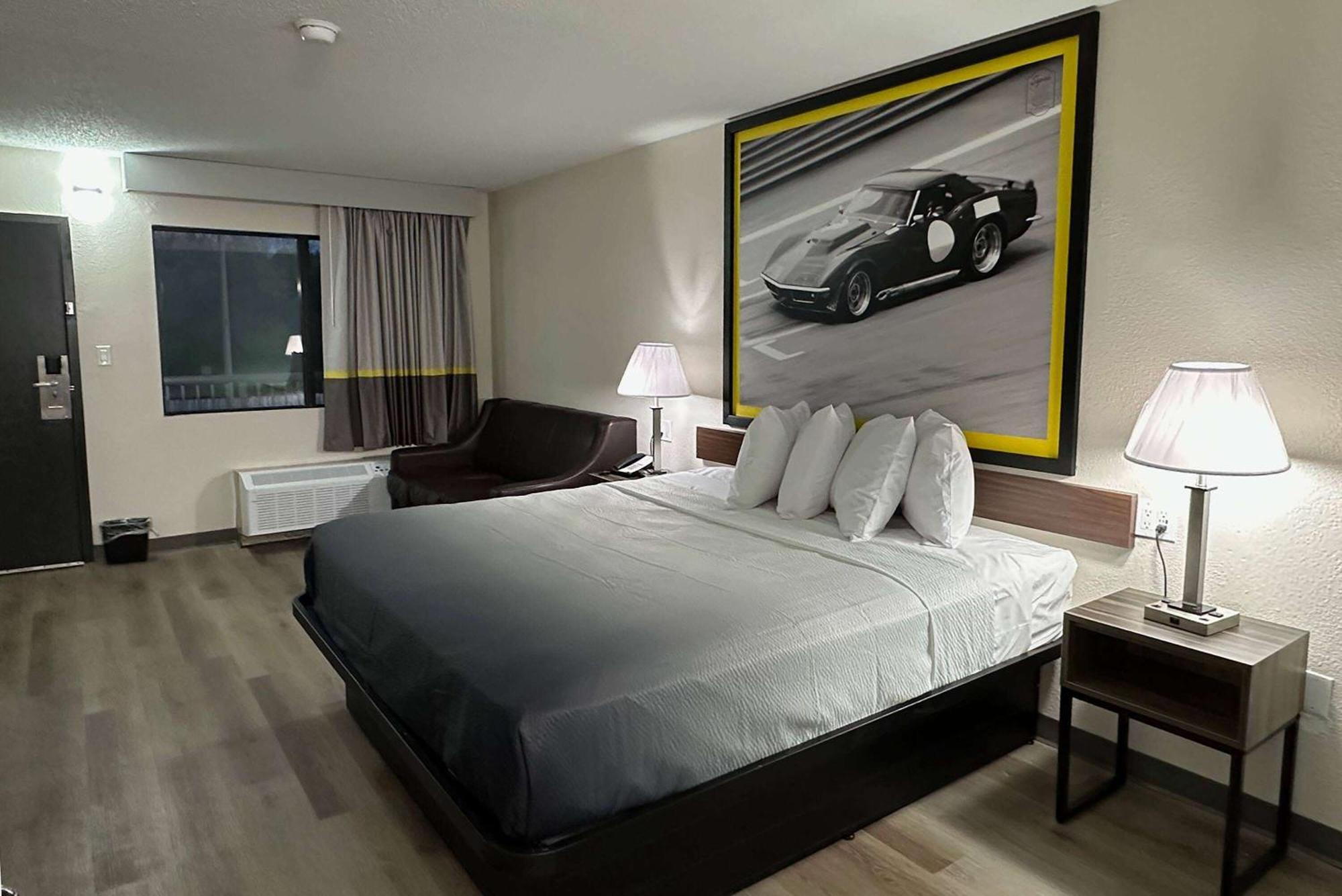 Super 8 By Wyndham Kannapolis Exterior foto